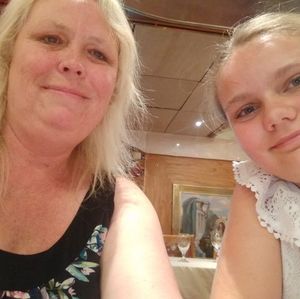 Meet your Posher, Ella